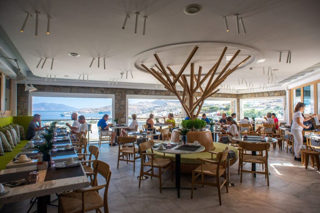 Noa Greek Restaurant Mykonos