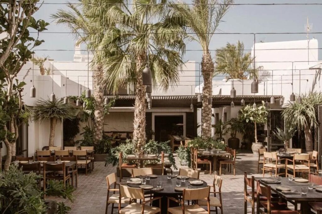 Nōema restaurant Mykonos