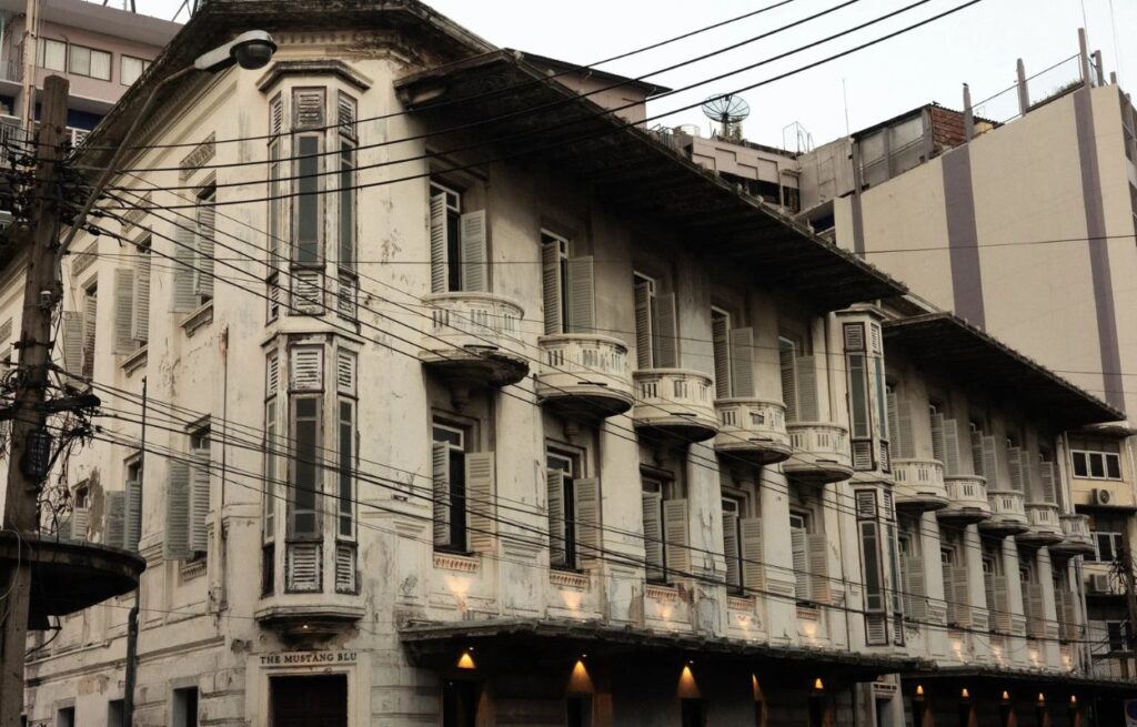 The Mustang Blu, Bangkok