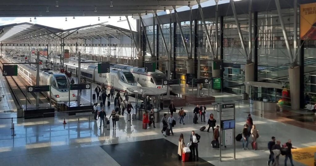 María Zambrano train Station