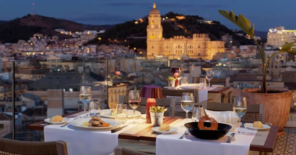 where to stay in Málaga
