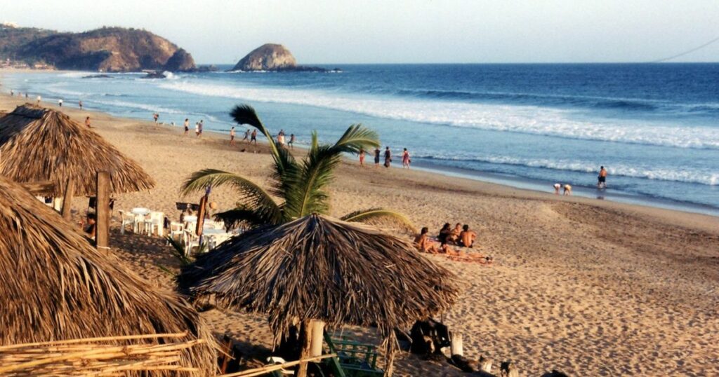 Playa Zipolite Oaxaca Mexico